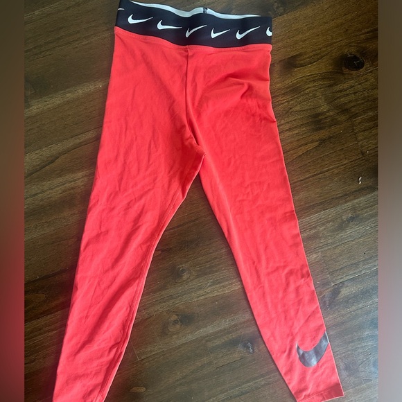 Nike capris leggings medium - Picture 1 of 5